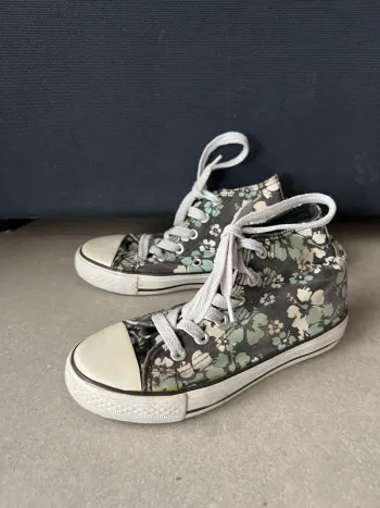Chaussures montantes fleurie fille