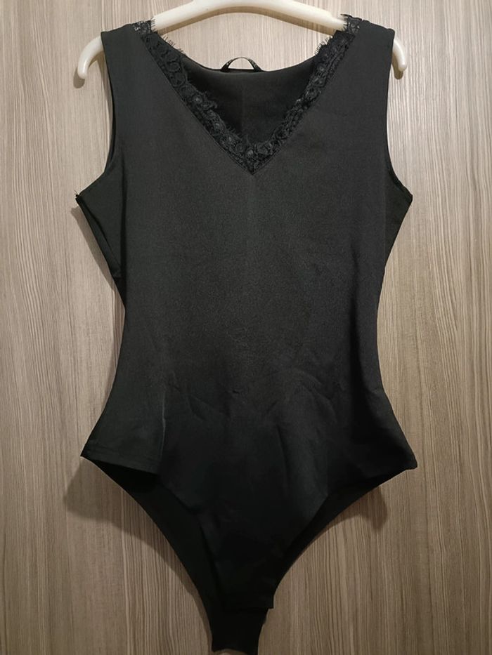 Body noir shein taille 38