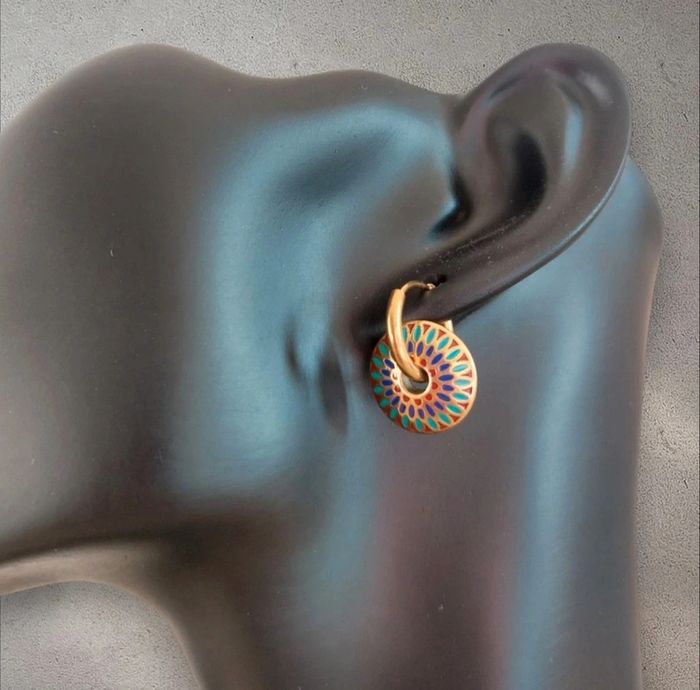 Parrure de bijoux collier et boucles d'oreille assortis neuf - photo numéro 4