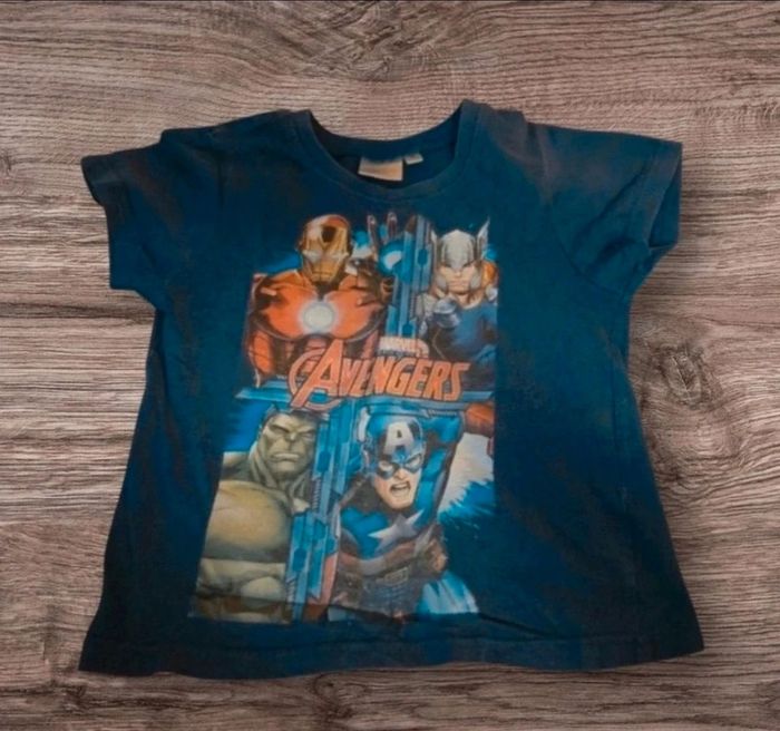 Tee-shirt et short garçon 5ans - photo numéro 2