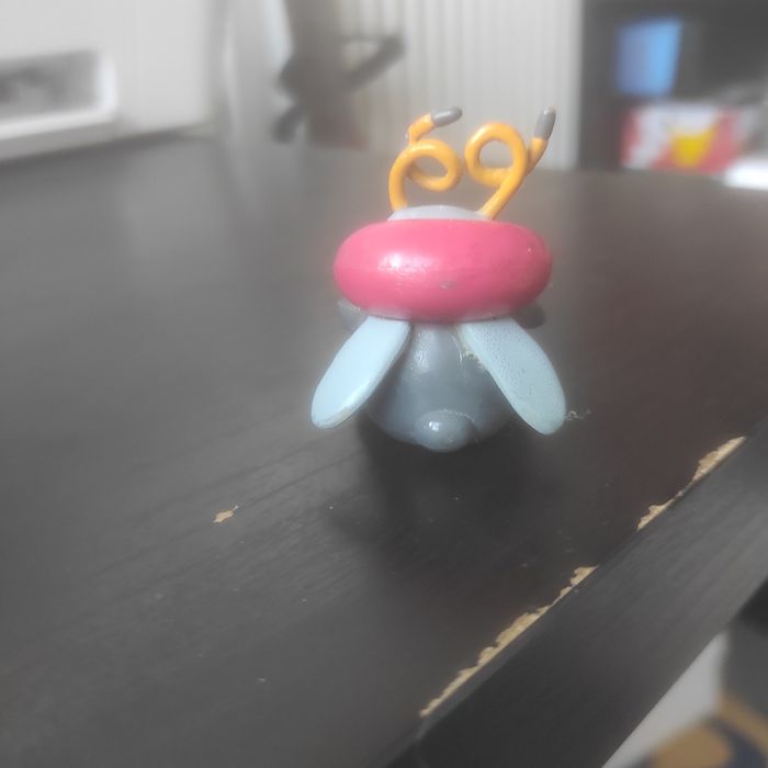 Figurine pokémon muciole - photo numéro 2