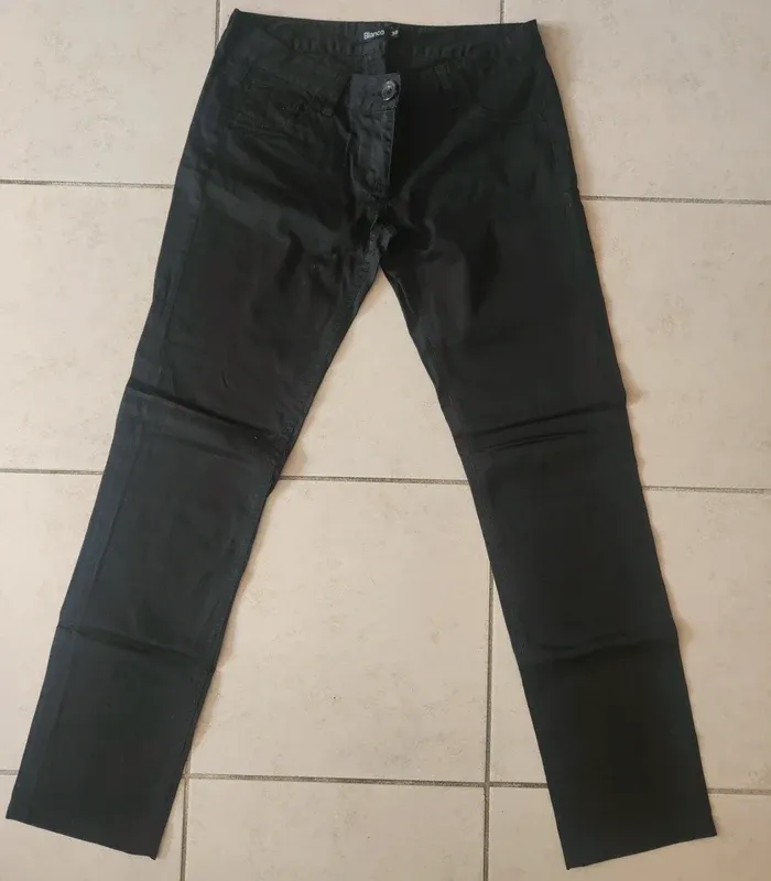 Pantalon noir Blanco femme taille 38