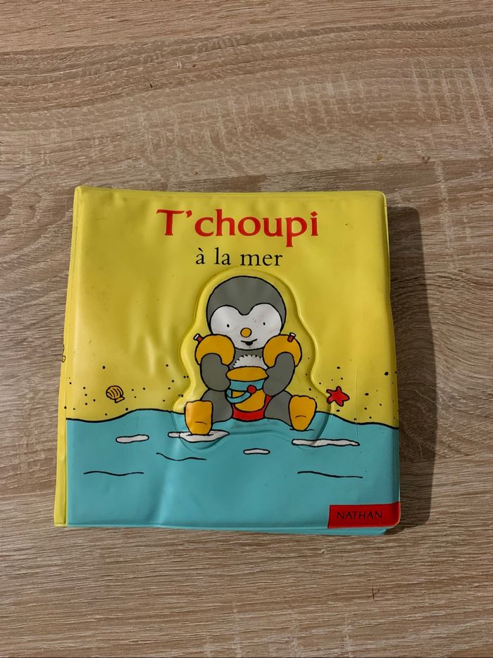 Livre de bain T’choupi à la mer