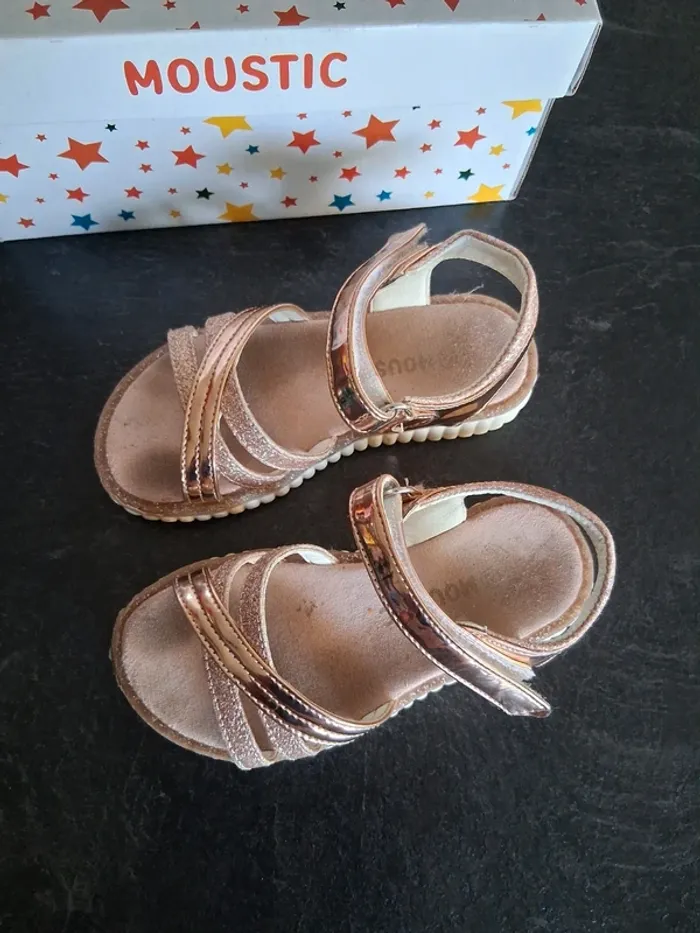 Sandales fille dorées roses pointure 25 - photo numéro 2