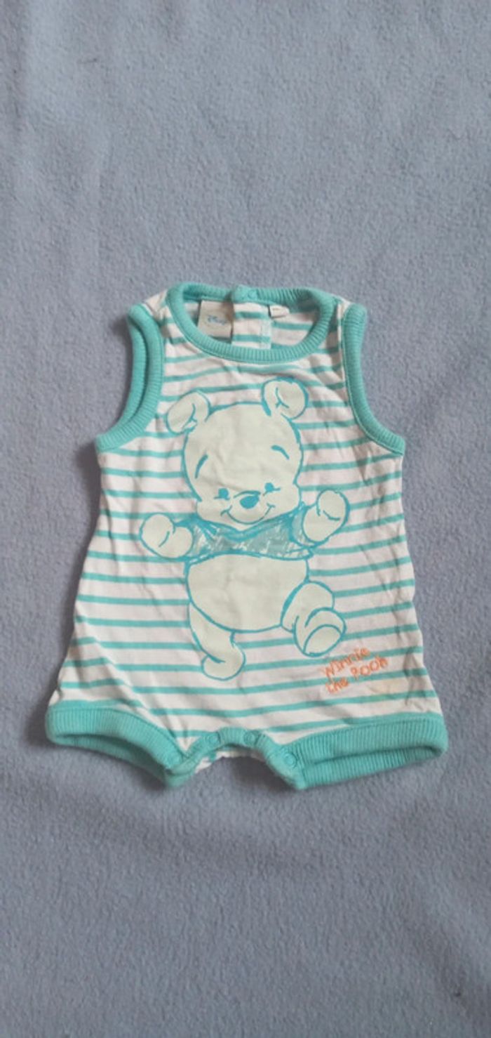 Combishort Disney Winnie taille 50cm