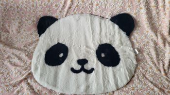 Très grand et doux tapis panda pour chambre d'enfant  neuf étiqueté oeko tex
Dimensions : 62 x 79 cm