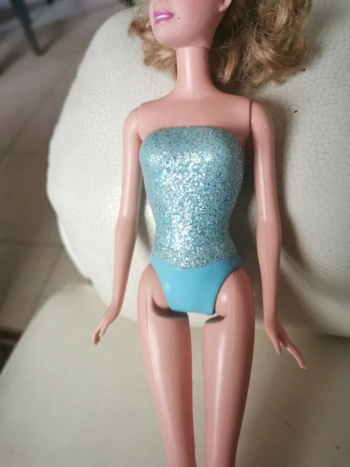 Poupée Barbie blonde - photo numéro 4