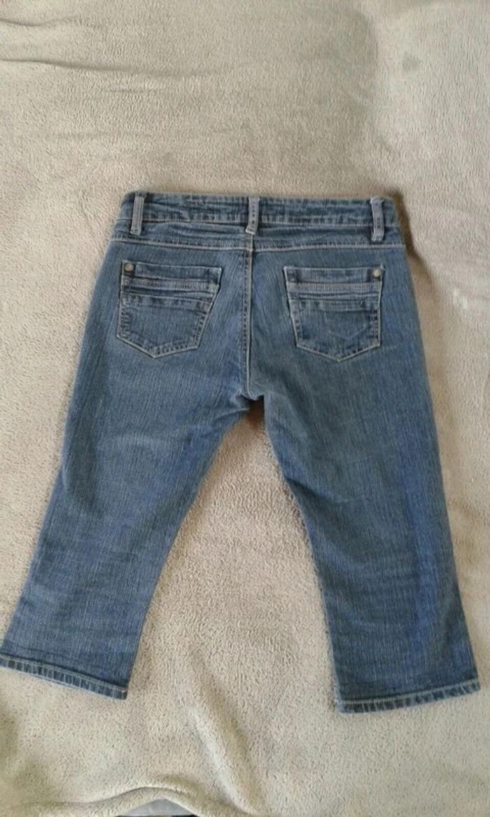 Pantacourt en jean Jennyfer taille 38 - photo numéro 2