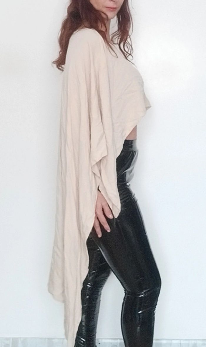 Haut cape asymétrique beige originale taille 38 - photo numéro 6