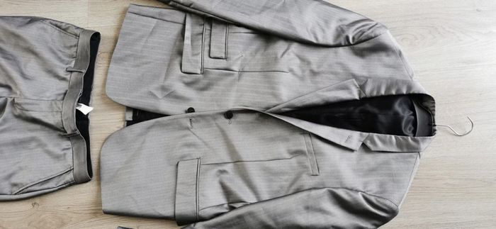 Costume gris clair - photo numéro 3