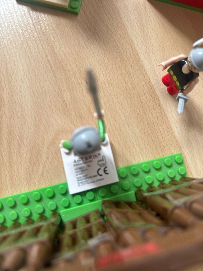 Lot lego Astérix et obélix et idefix avec gaulois - photo numéro 6
