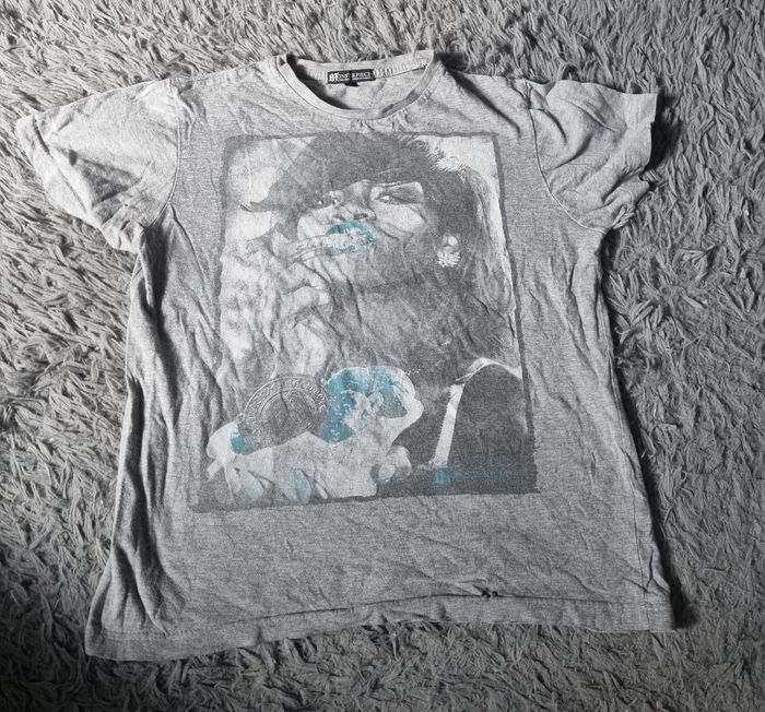T-shirt gris imprimé Rihanna taille M