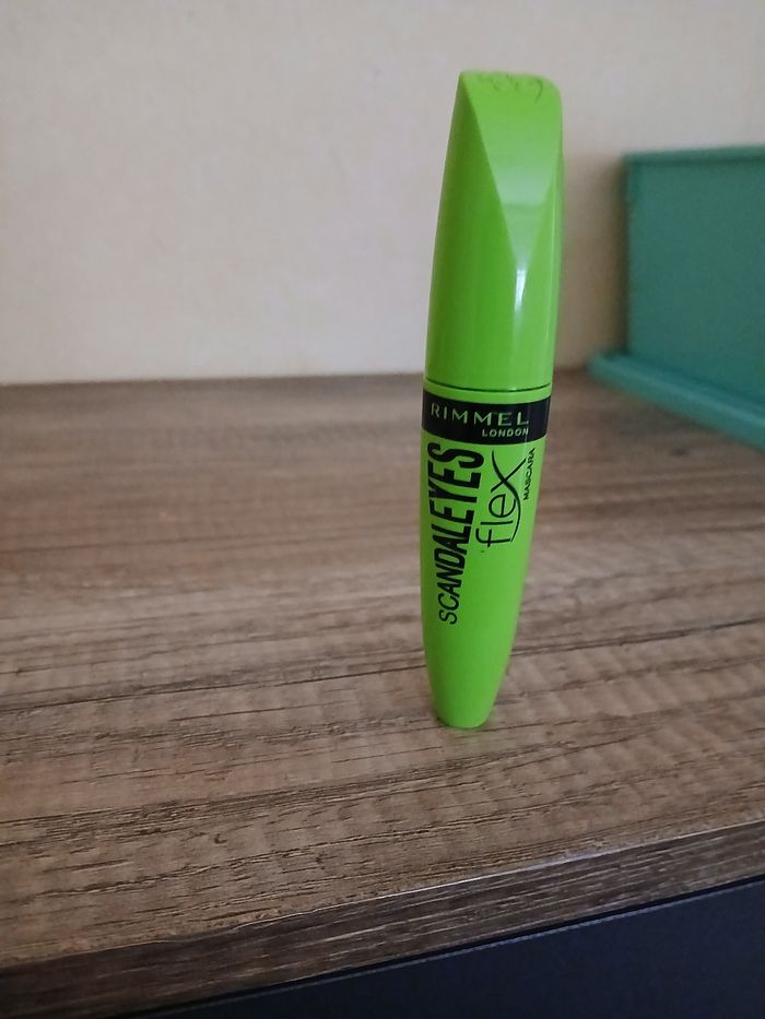 Mascara plus cadeau offert
