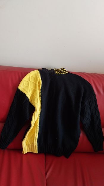 Pull noir/jaune