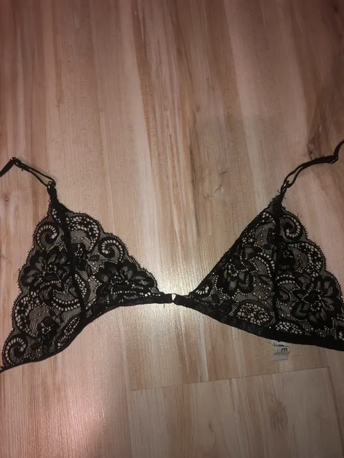 soutien gorge en dentelle Taille M - photo numéro 3