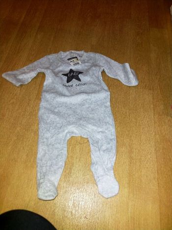 Babygros neuf