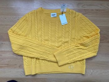 Pull Claudie pierlot en laine jaune mimosa