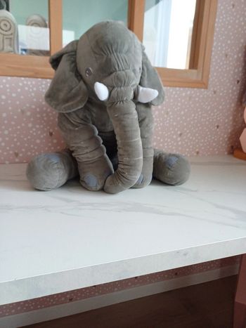 Peluche éléphant grande taille