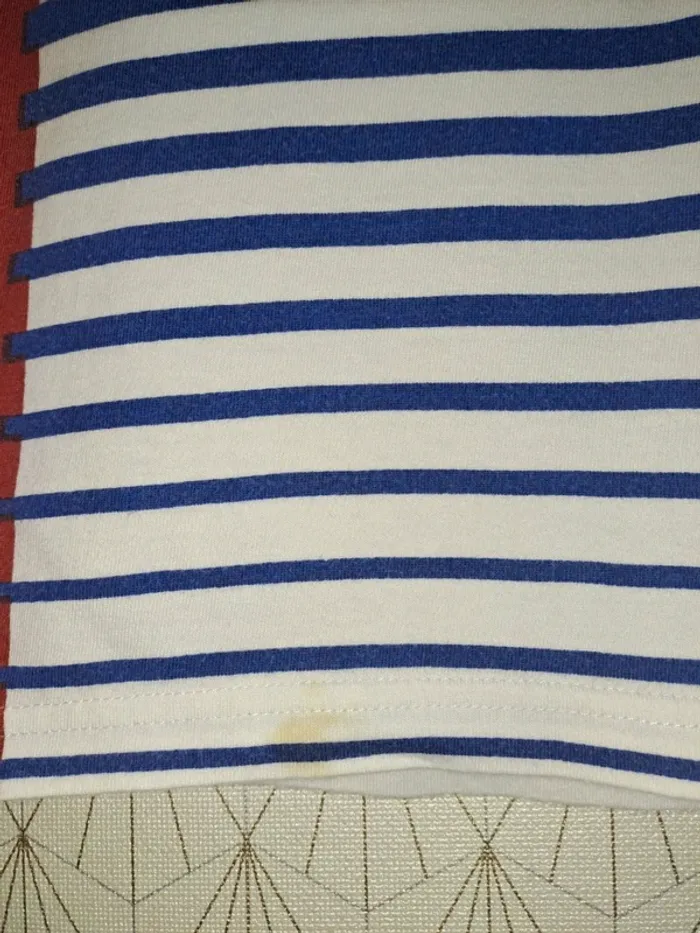 CADEAU pr tte cde à la dde T-shirt garçon terre de marins 2 ans 1 tâche en bas - photo numéro 3