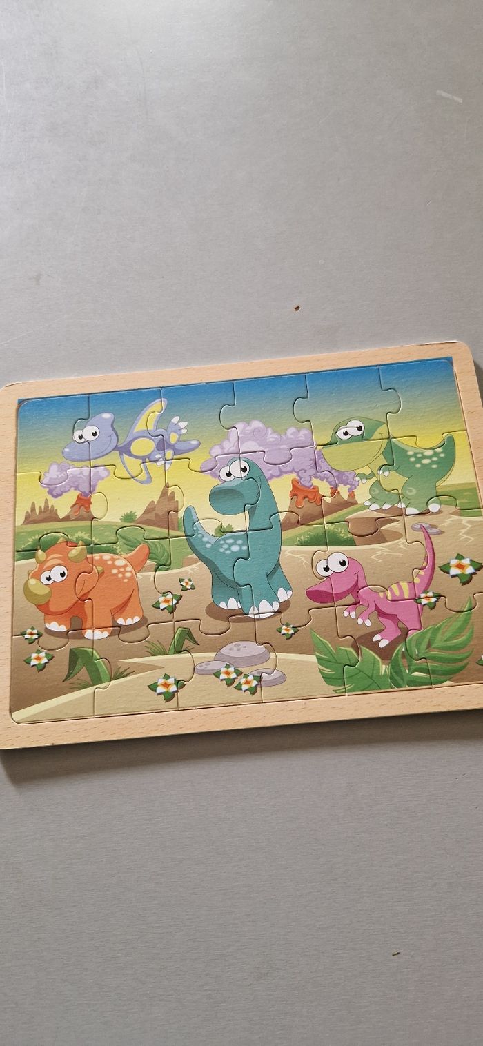 Puzzle dino