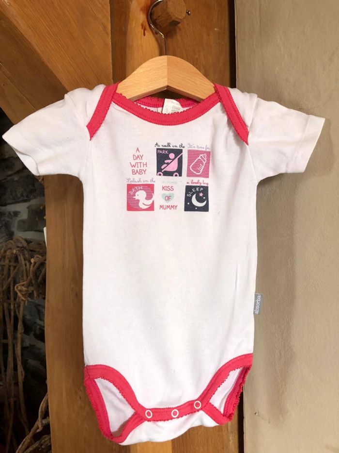 2 bodys absorba 12m 74cm