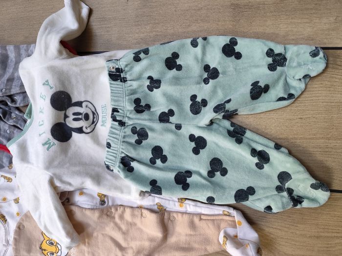 Lot pyjama 3 mois - photo numéro 2