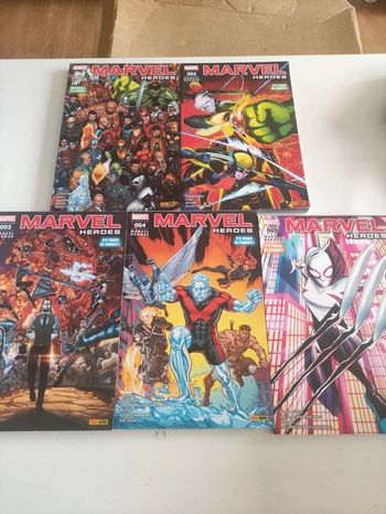 Lot comics Marvel tome 1 à 5 Marvel Heroes 272 pages