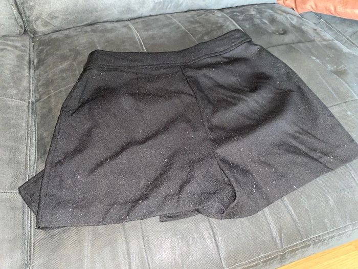 Jupe short 12 ans /taille 32 - photo numéro 2