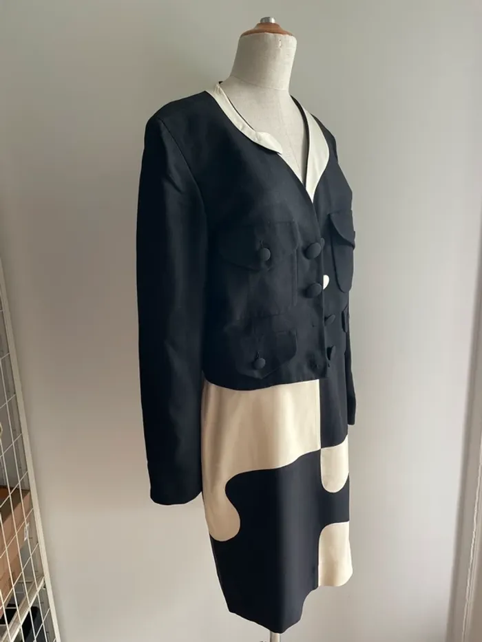Ensemble Moschino jupe-veste noir & crème T42 veste / T38 jupe
