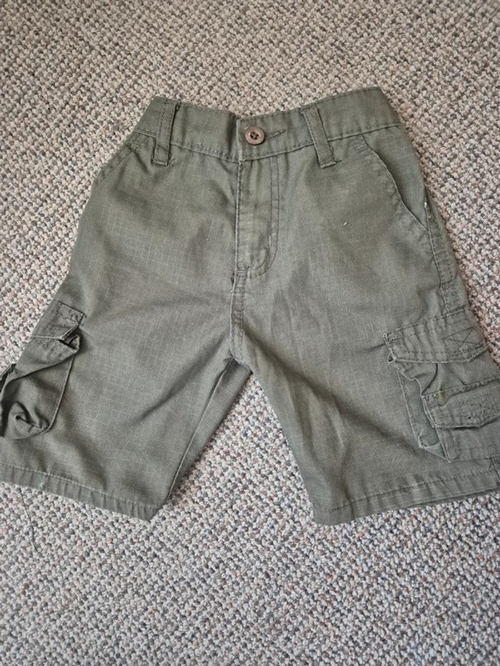 Short cargo 2 ans kaki - photo numéro 4