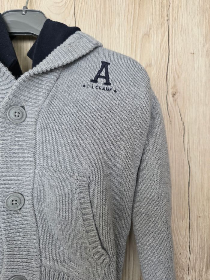 GILET GARÇON À CAPUCHE BIEN ÉPAI KIABI TAILLE 5ANS - photo numéro 3