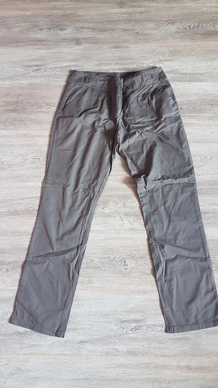 Pantalon gris 38