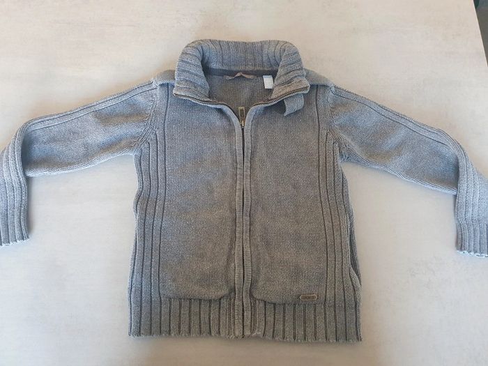Gilet gris