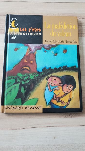 Livre La malédiction  du volcan