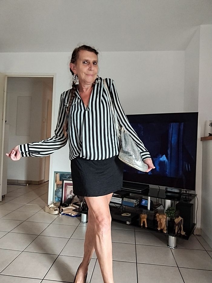 Robe 👗 mini chic Drôle de Copine Paris - photo numéro 5