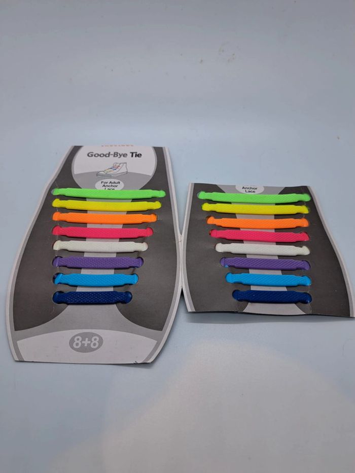 Lacets multicolors - Neufs
