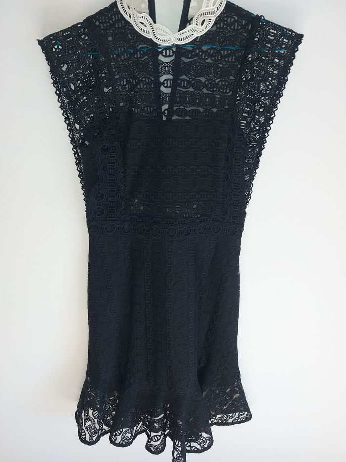 Robe dentelle - photo numéro 3