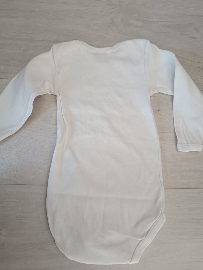 Body blanc Petit Bateau 18 mois - photo numéro 2