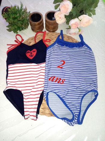 2 ans lot de 2 maillot de bain 1 pièces /Excellent état
