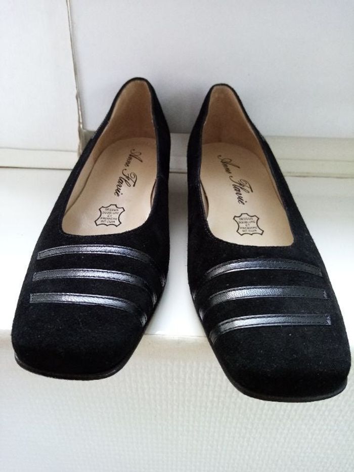 Escarpins velours noirs T 35