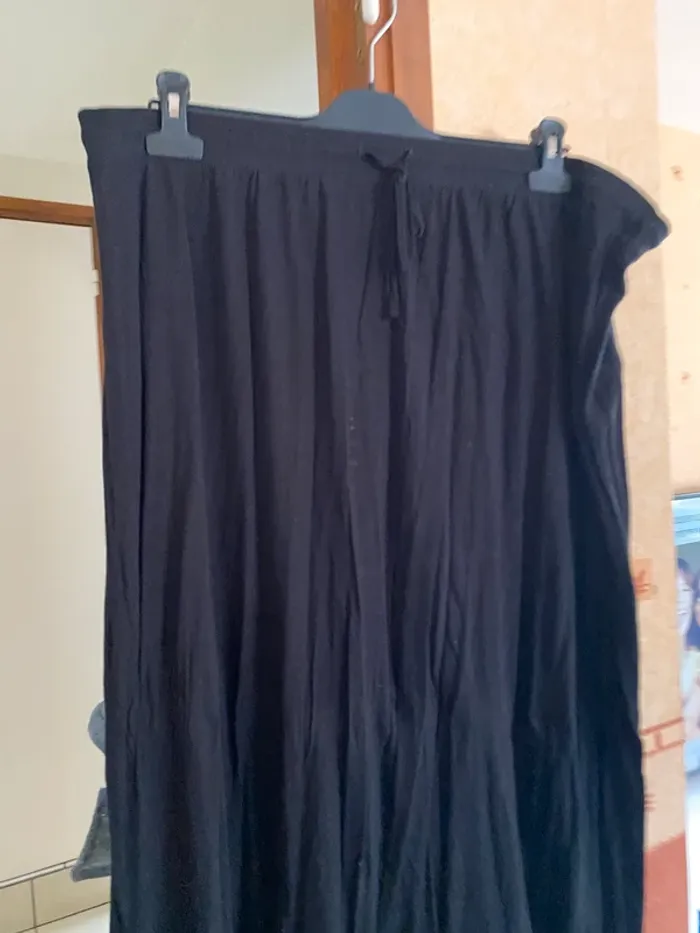 🖤 Élégante jupe longue noire - Kiabi - Taille 2XL 🖤 - photo numéro 3