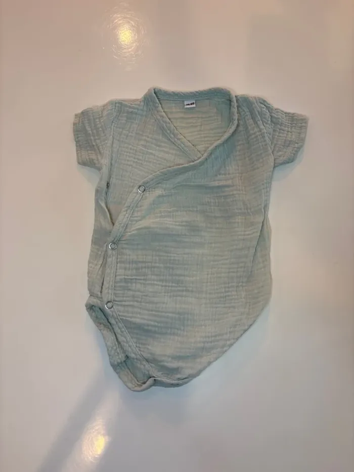 lot vêtements bébé - photo numéro 2