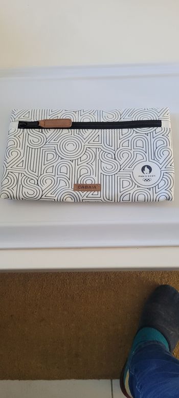 Pochette cabaia neuve jo 2024