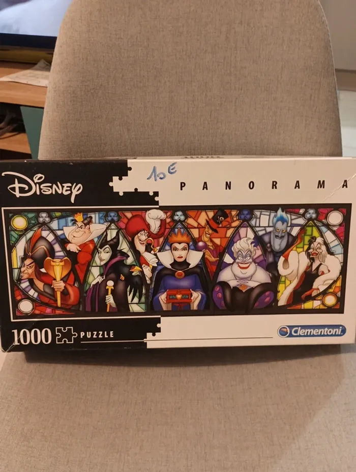 Magnifique puzzle 1000 pièces panorama Disney