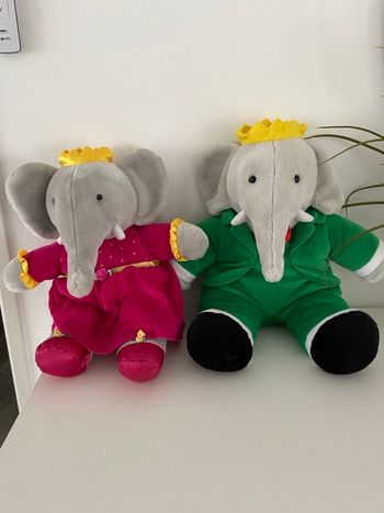 Lot de 2 Grandes Peluches BABAR et CÉLESTE – Le Couple Royal