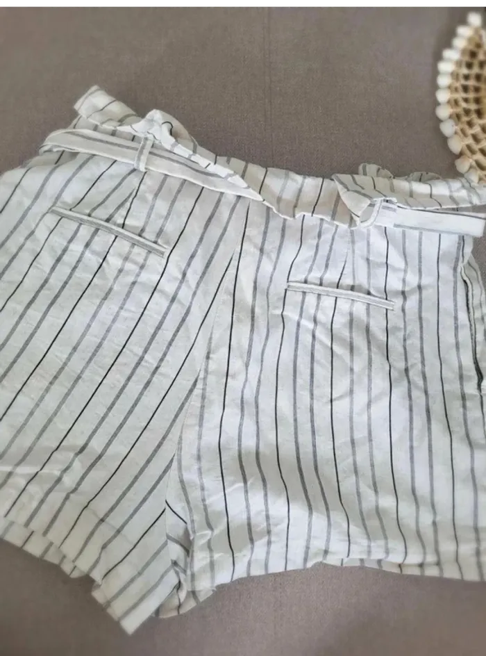 Short  zara M - photo numéro 4