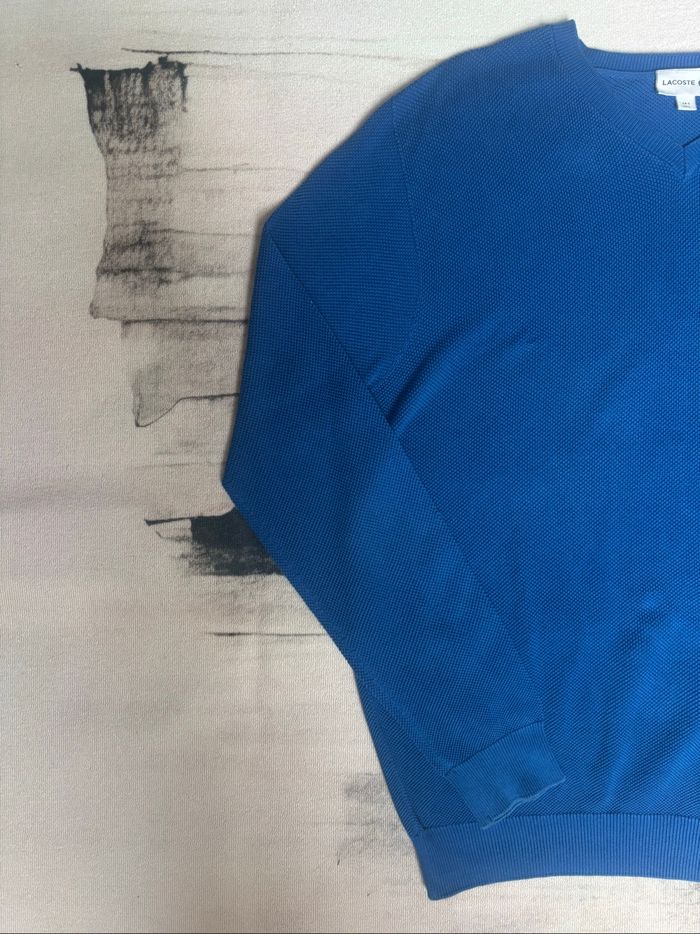 Sweat col V nid d’abeille Lacoste taille L bleu éclair/ciel - photo numéro 5