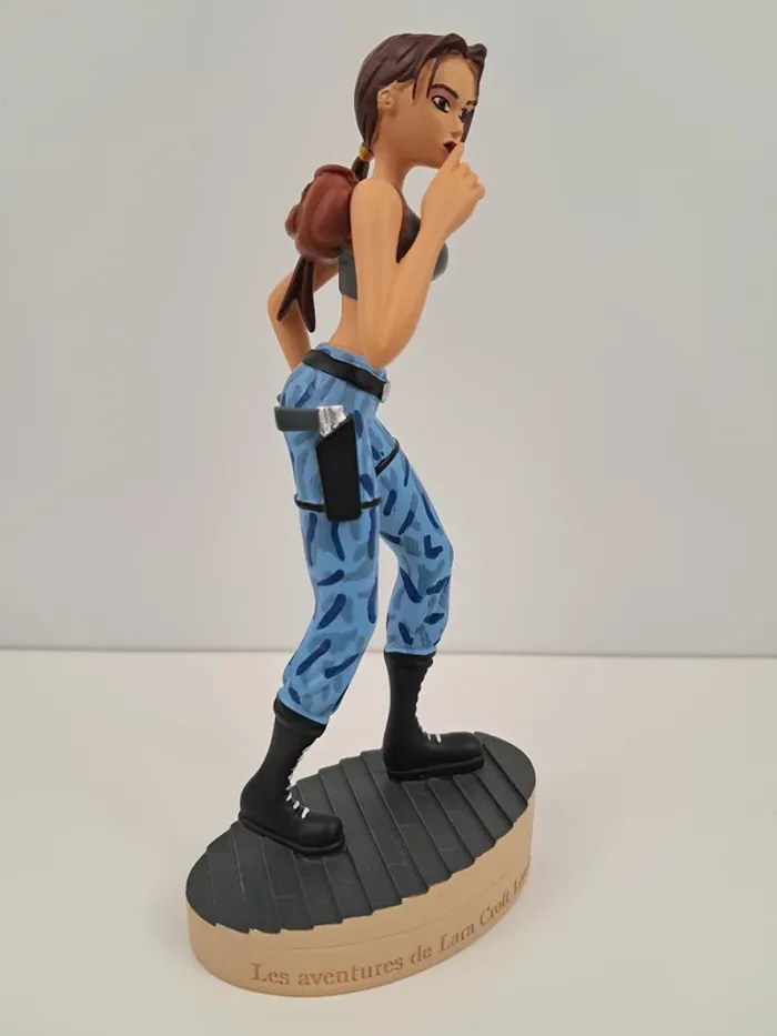 Figurine Tomb Raider Lara Croft - numéro 13 Les Aventures de Lara Croft Londres - photo numéro 7