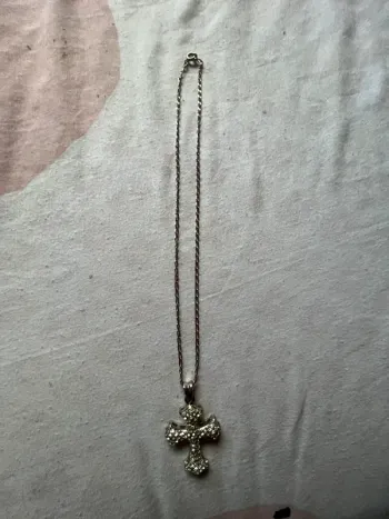 Collier croix