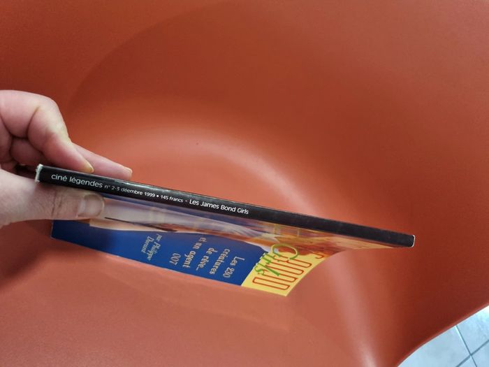 les james bond girls les 230 créatures de rêve et un agent 007 dreamland éditeur - photo numéro 3